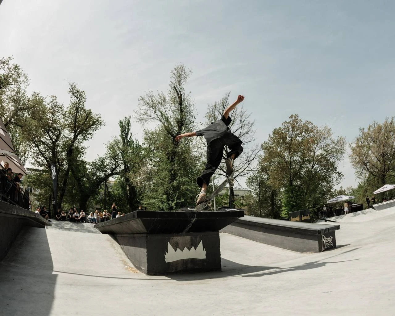 Энергия движения: как энергетические бренды развивают спорт по всему миру