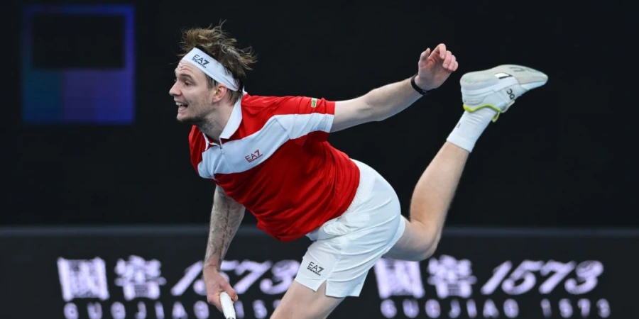 Бублик снялся с турнира ATP-500 в Дохе