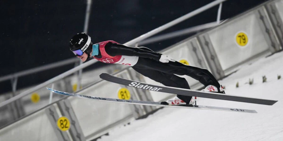 Казахстанские прыгуны отметились тремя медалями на турнире в Польше