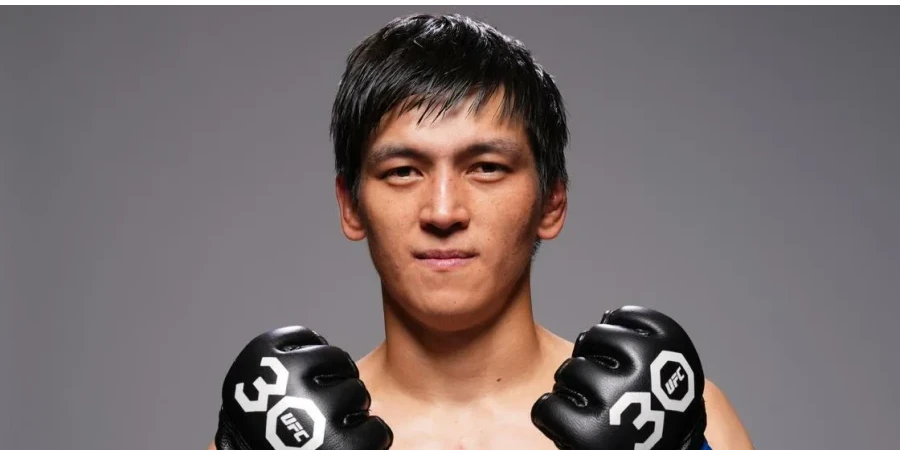ММА. Азат Мақсұм UFC-дегі жекпе-жегі алдында салмақ өлшеу рәсімінен өтті