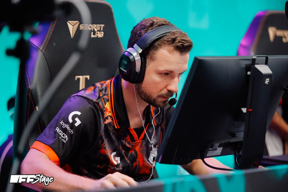 HeavyGod считает, что huNter- постепенно становится сильным IGL