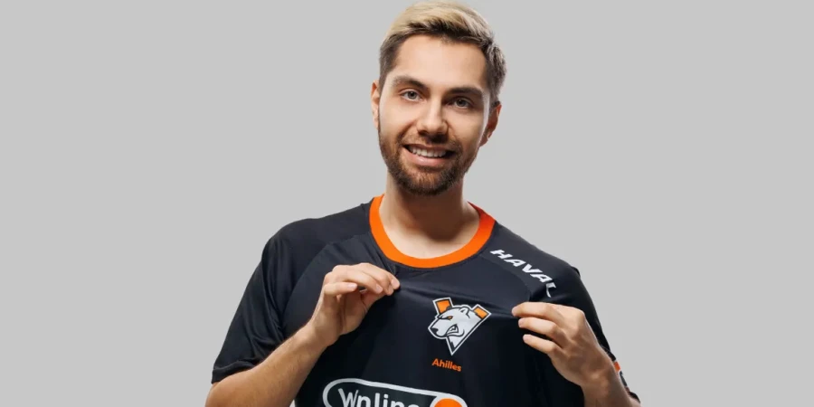 Ahilles заявил о кризисе внутри Team Spirit после замены