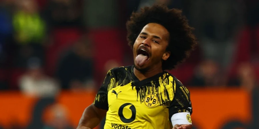 За кастет и электрошокер Адейеми лишился 450 тысяч евро