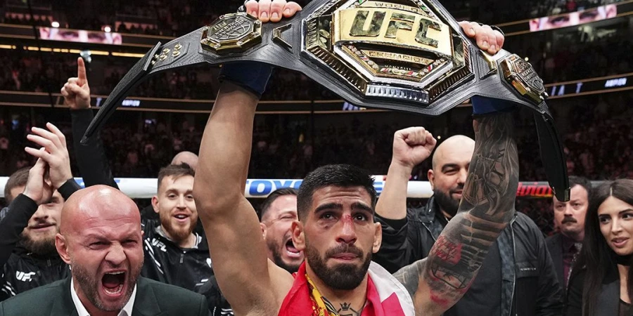 Тренер Махачева назвал "ахиллесову пяту" чемпиона UFC Топурии