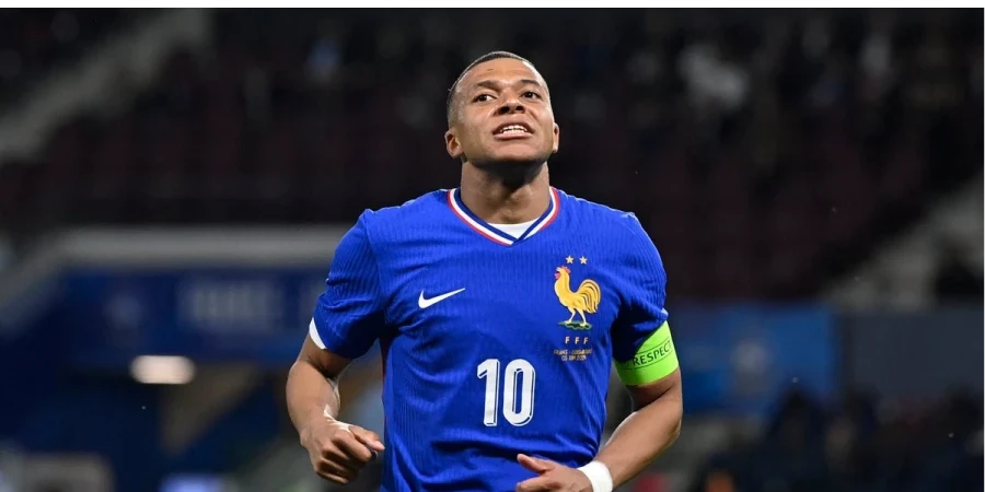 Килиан Мбаппе Франция құрамасы сапында рекорд орнатып, Анриді басып озды