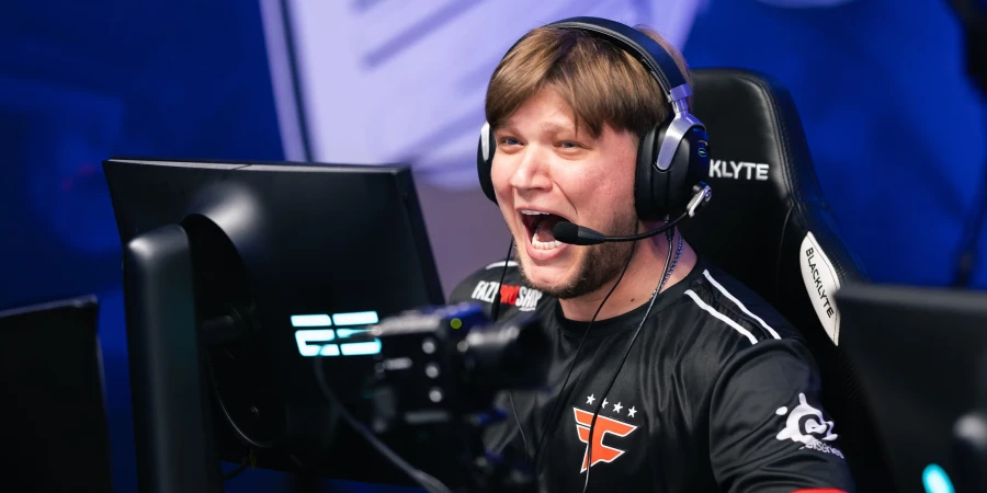 S1mple рассказал, какие соперники могут удивить в финальной стадии чемпионата