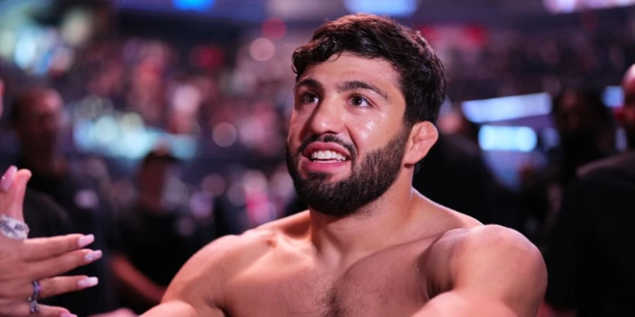 Арман Царукян задушил экс-чемпиона UFC на турнире по бразильскому джиу-джитсу