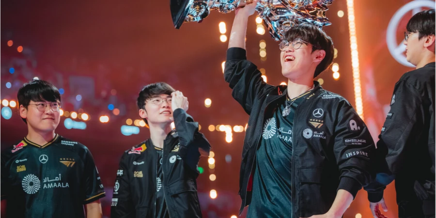 T1 возглавила рейтинг самых популярных команд по просмотрам в 2025 году