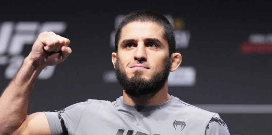 Махачев раскрыл подробности подготовки к UFC 322