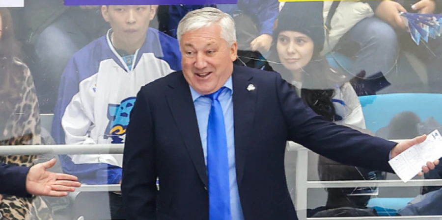 Наставника Барыса отвлекают от битв за плей-офф