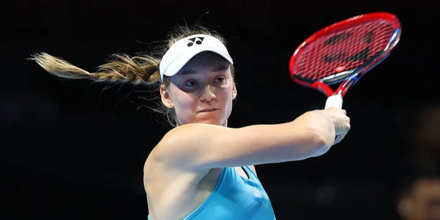 Елена Рыбакина впервые в карьере завершит год первой ракеткой мира