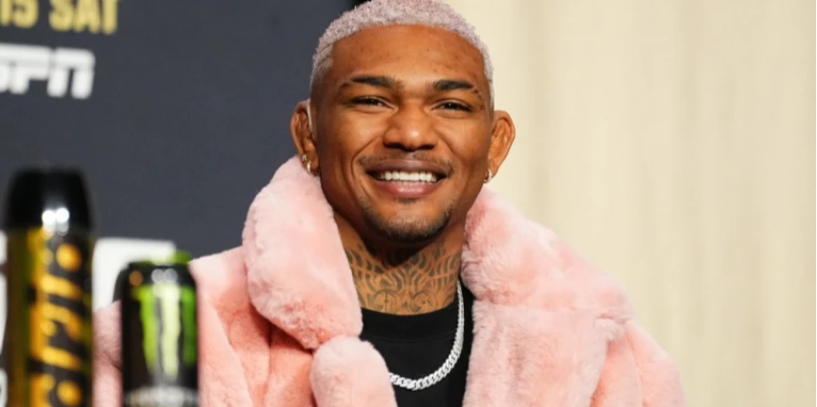 Моралес заявил о готовности драться с Маддаленой или Махачевым