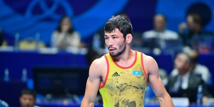 Олимпийский призер Демеу Жадраев начал чемпионат мира с победы