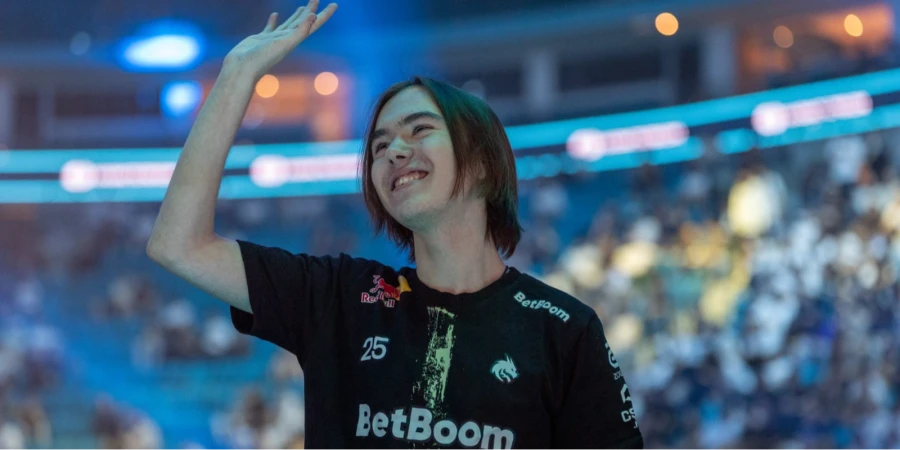 Donk признался, что победа на IEM Cologne 2025 вызвала у него слёзы
