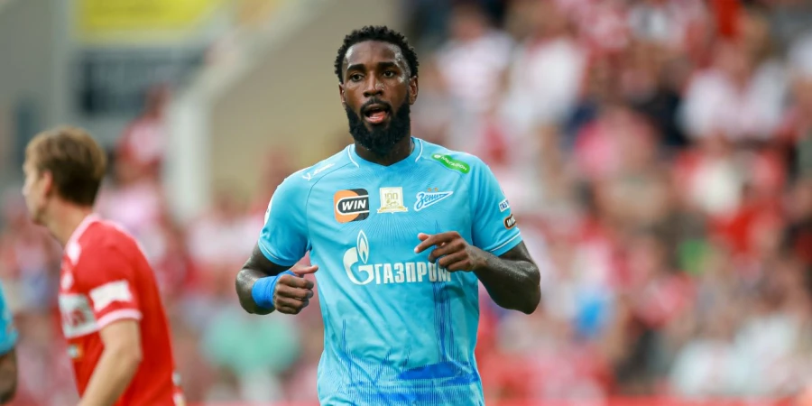 Футболист сборной Бразилии официально покинул «Зенит» Нуралы Алипа