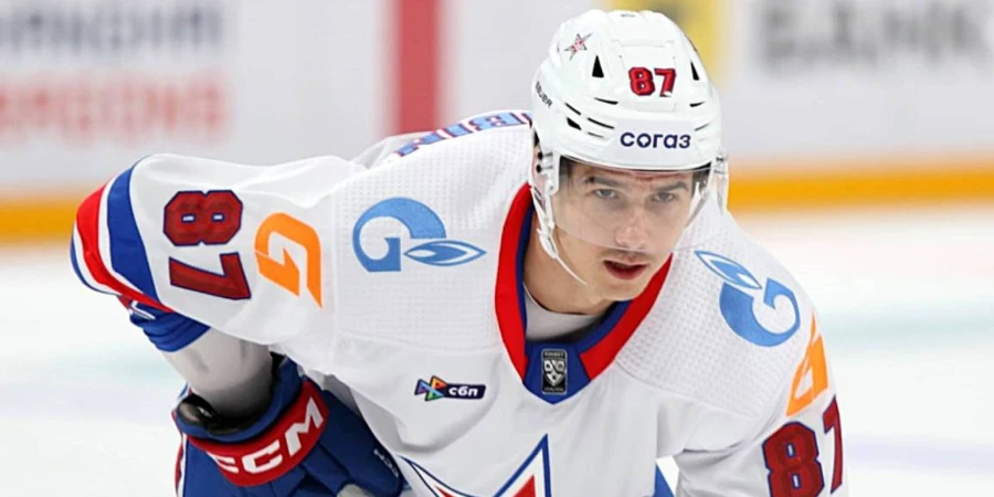 Клубу, отобравшему звезду у «Барыса», рассказали, как выйти из вратарского хаоса