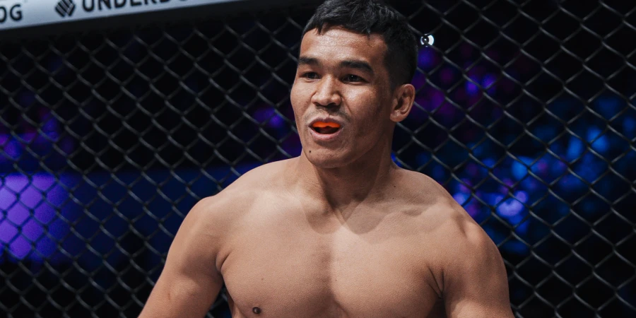 Узбекский «Тайсон» нокаутировал соперника на OCTAGON 85