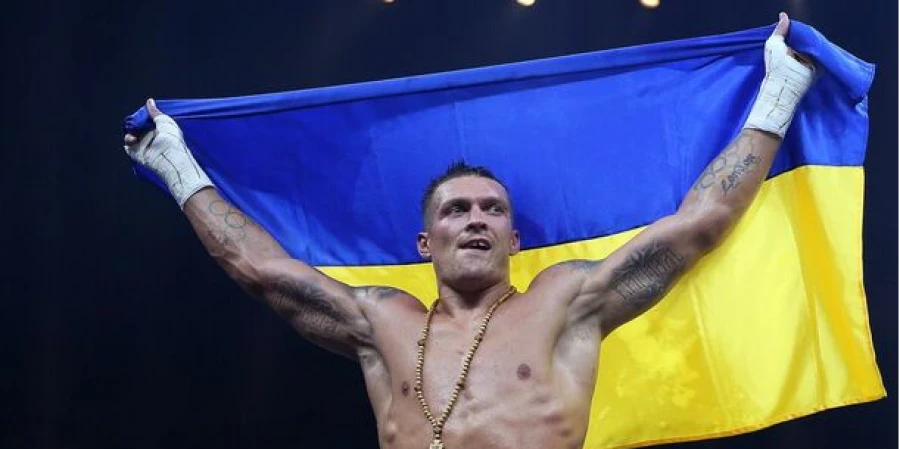 Оливьери прокомментировал неожиданный шаг Усика