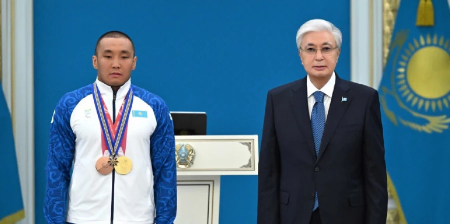 Мемлекет басшысы Ербол Хамитовты III дәрежелі «Барыс» орденімен марапаттады