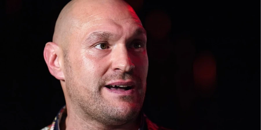 Бывший чемпион-супертяж возвысил свой будущий бой