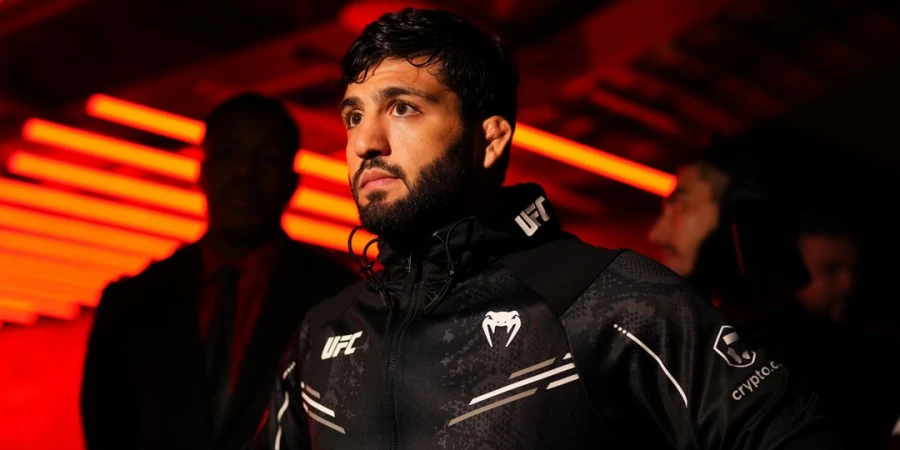 Царукян "выбирает" следующего соперника в UFC