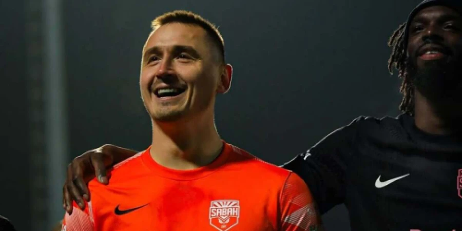 Қазақстандық қақпашы еуропалық чемпионатта командасын капитан ретінде матчқа алып шықты