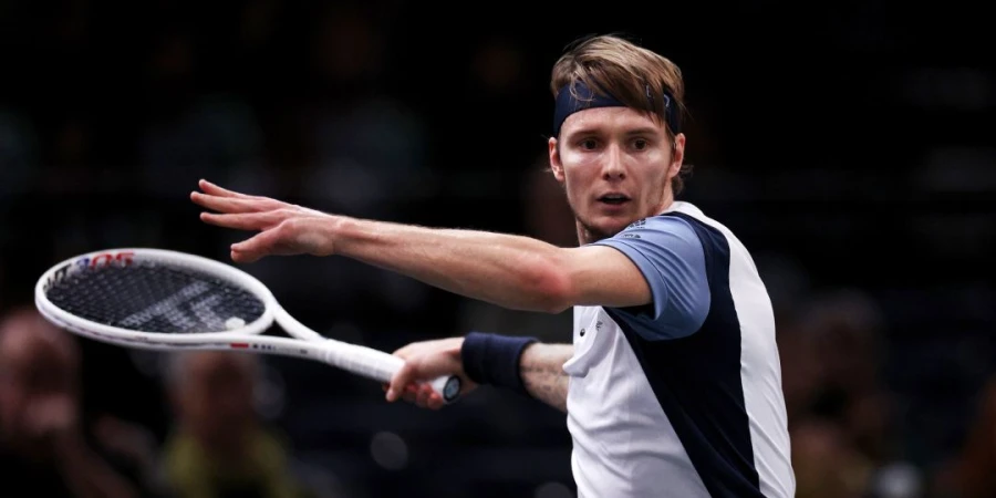 Александр Бублик разгромно проиграл на старте парного «Мастерса» в Индиан-Уэллсе