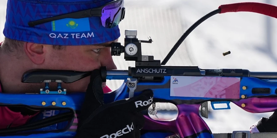 Олимпиада 2026: Қазақстандық биатлоншылар эстафетада бақ сынады