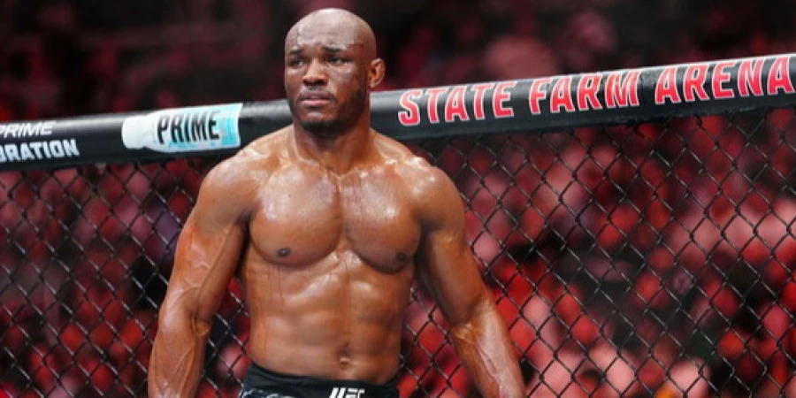 Один чемпион бывший чемпион UFC перевесил оппонента накануне боя