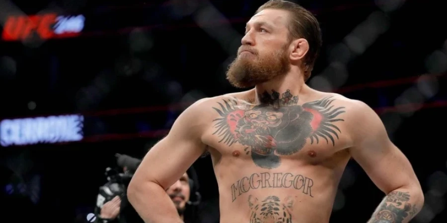 UFC-дің бұрынғы чемпионы 17 жыл қарым-қатынастан кейін сүйіктісімен отау құрмақ