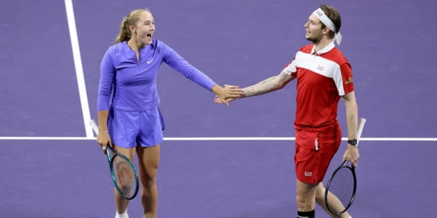 Александр Бублик отшутился после эмоционального матча Мирры Андреевой