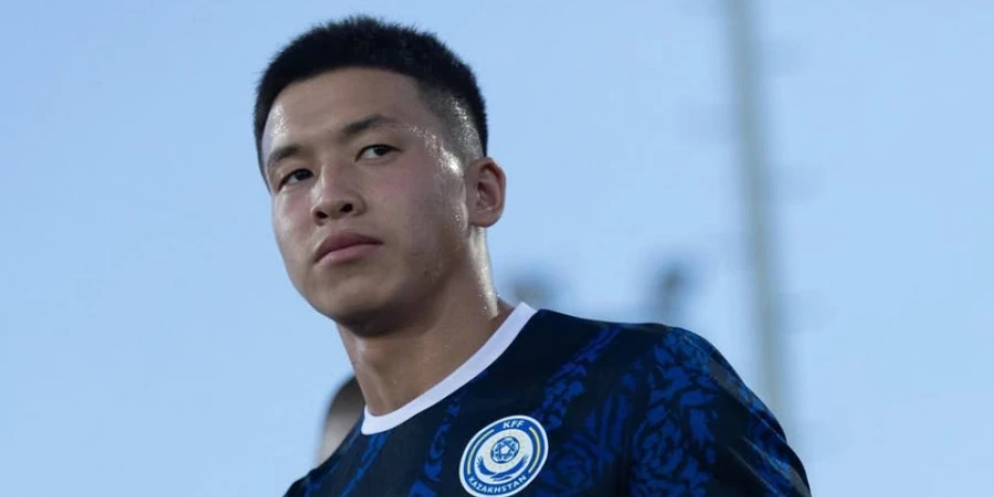 «Черноморец» сообщил об уходе полузащитника Давида Есимбекова