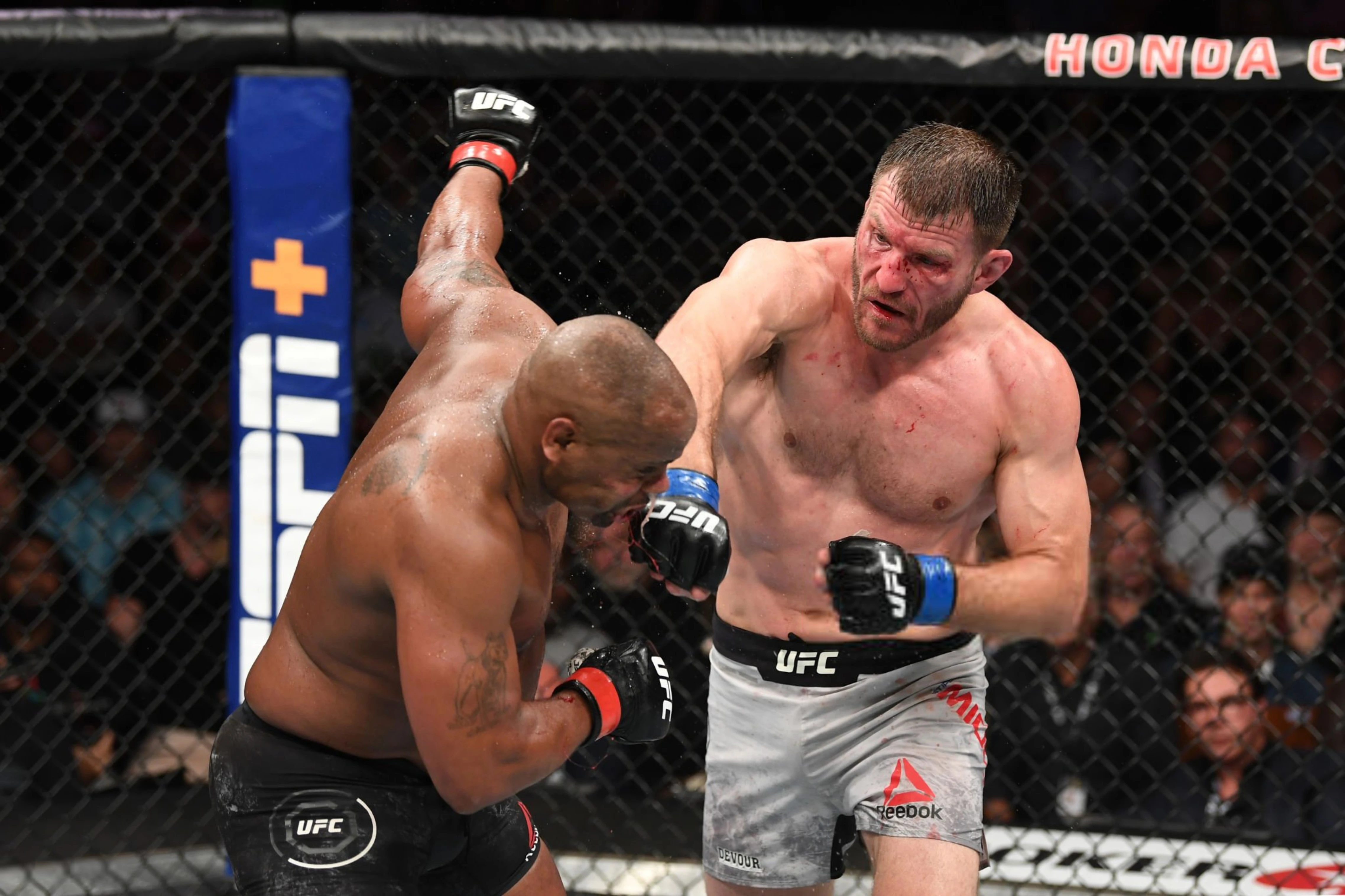 Лучшие бойцы UFC. Стипе Миочич — самый успешный тяжеловес лиги