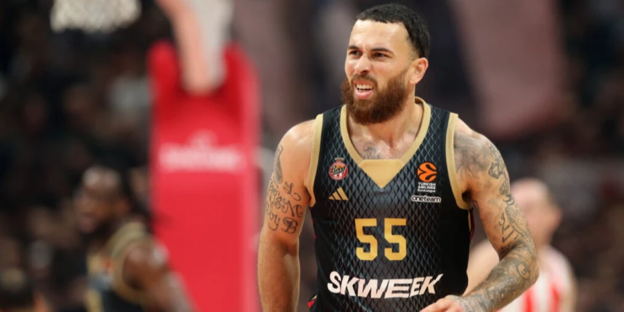 Монако остался на три игры без лидера