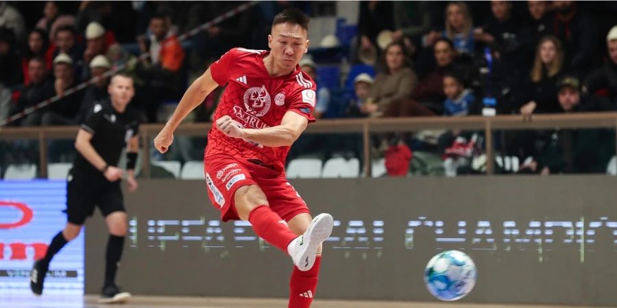 Видеообзор матча «Кайрат» — «Ново Вриеме» в Лиге чемпионов