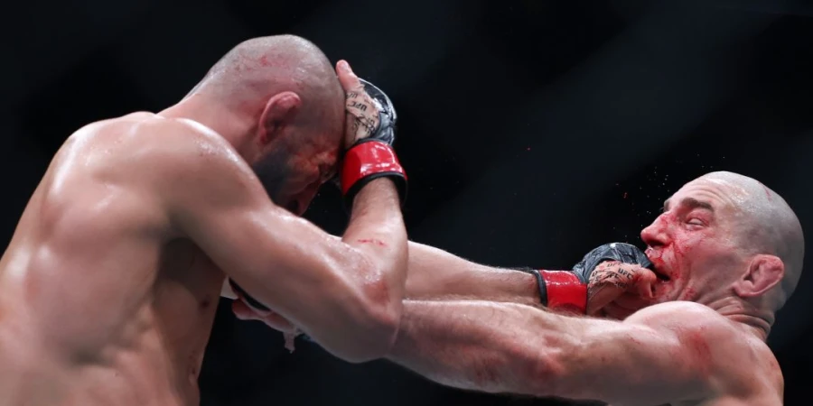 Топовый боец UFC прокомментировал поражение Чимаева в бою со Стриклендом