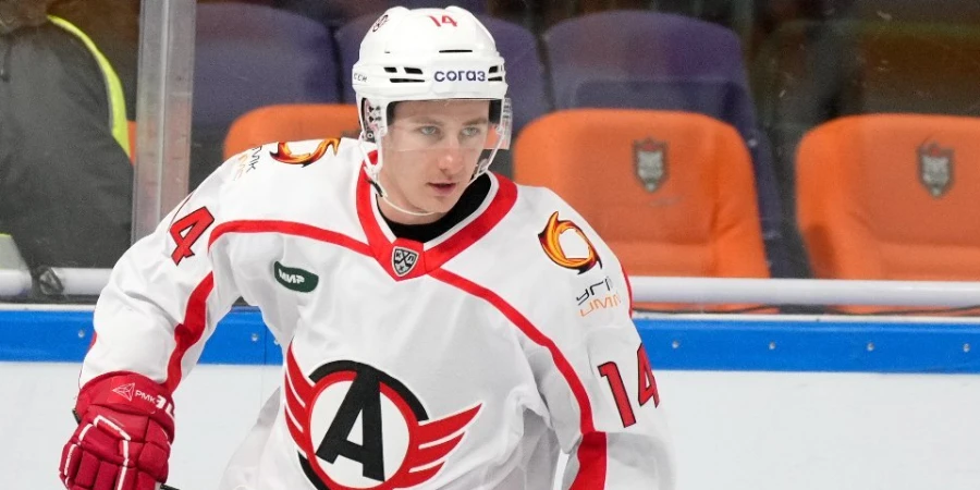 Стало известно, на что экс-звезда «Барыса» променял КХЛ