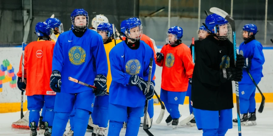 Хоккей. Қазақстан қыздар құрамасының жасөспірімдер арасындағы әлем чемпионатына қатысатын ойыншылары анықталды