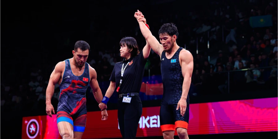 Казахстанец принес первое золото чемпионата Азии по греко-римской борьбе