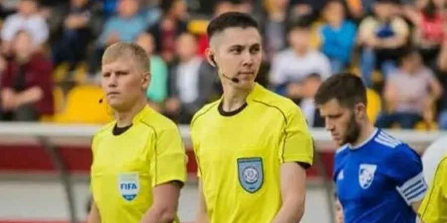 «Ақтөбе» – «Атырау» матчында төреші үлкен қателік жіберген