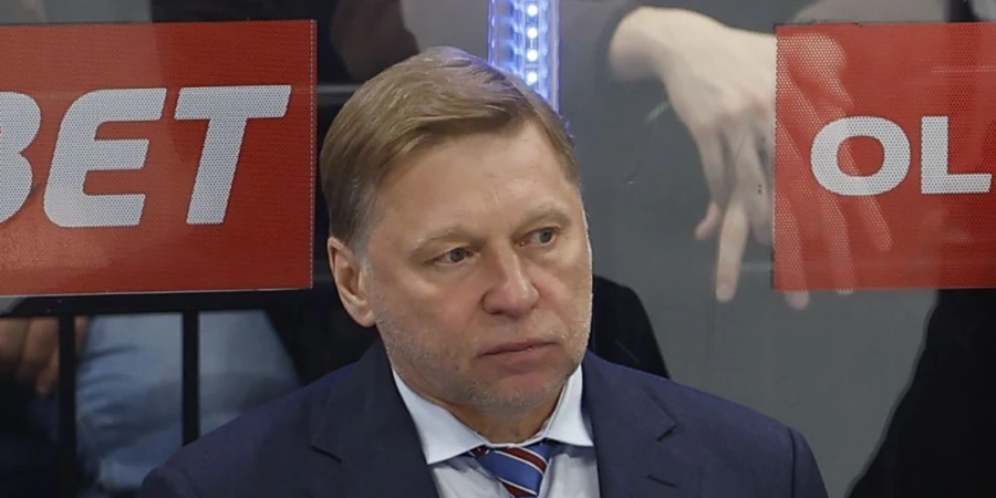 Казахстанский тренер команды КХЛ, Корешков, "ответил за разгром"