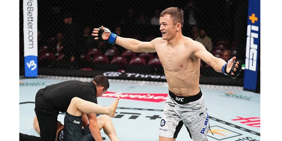 Бекзат Алмахан оформил самый быстрый нокаут Казахстана в истории UFC