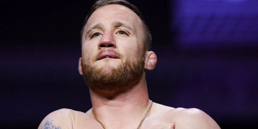 Избивший британца ветеран ММА вызвал непобедимого бойца