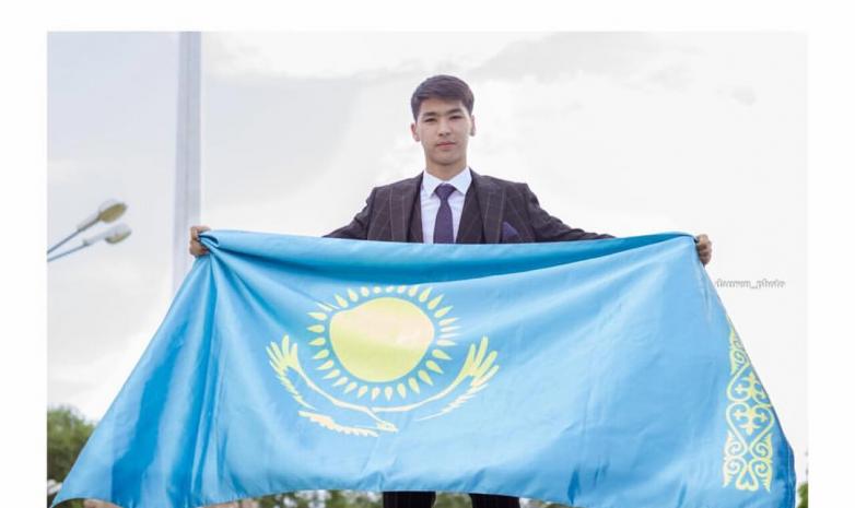 Еркебұлан Сейдахмет ҰБТ тапсырды