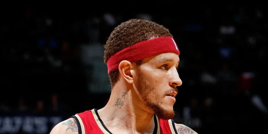 Бывшего игрока НБА обнаружили без сознания и задержали в целях обеспечения его безопасности