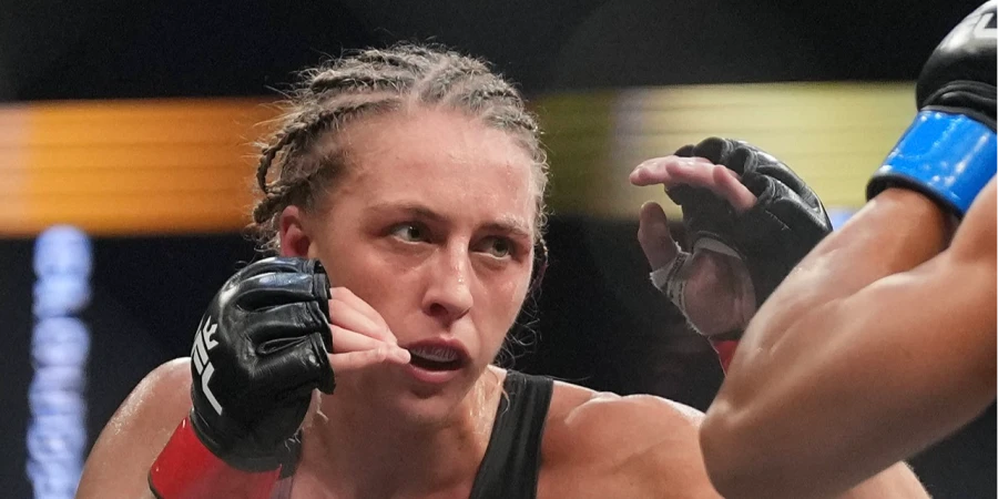 Звезда PFL Дитчева рискнула выйти в клетку и снова сломала обе руки