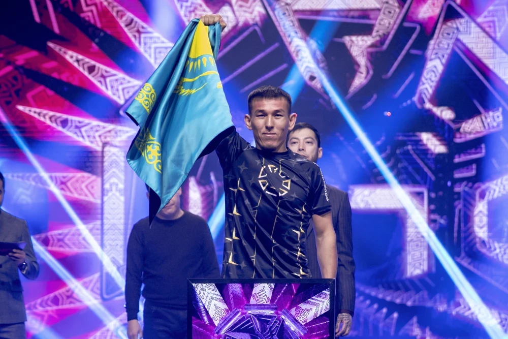 Жақсылық Тұрсынбай OCTAGON 67 турнирінде сенімді жеңіске жетті