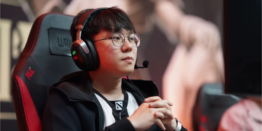 Zeal прокомментировал острый момент из матча Yakult Brothers против Team Spirit