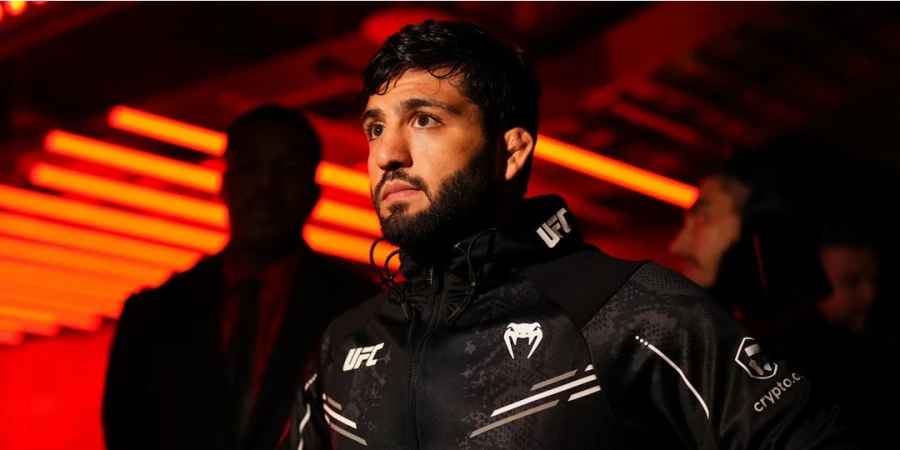 Топовый файтер из UFC обсмеял оппонента