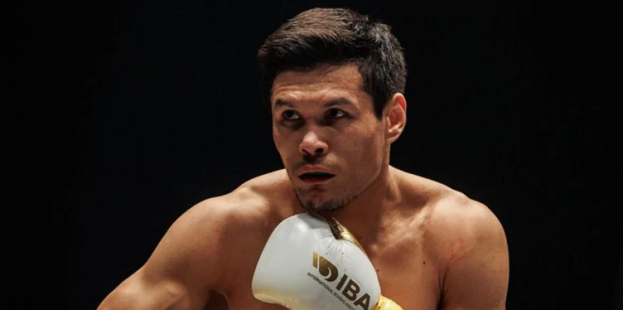 Қазақстандық боксшы WBC рейтингінен шығып қалды